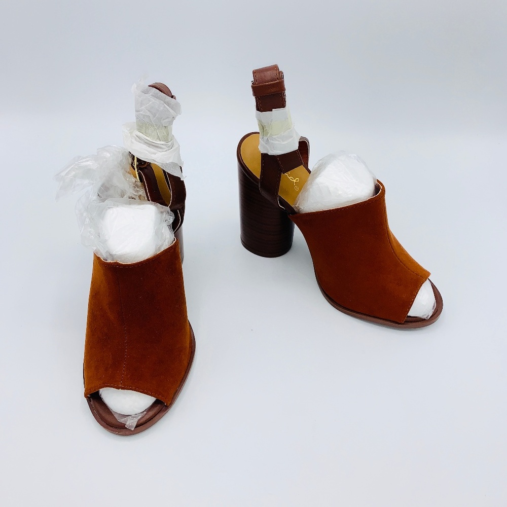 Qupid Brown Suede Peep Toe Ankle Strap Mules Sz 6